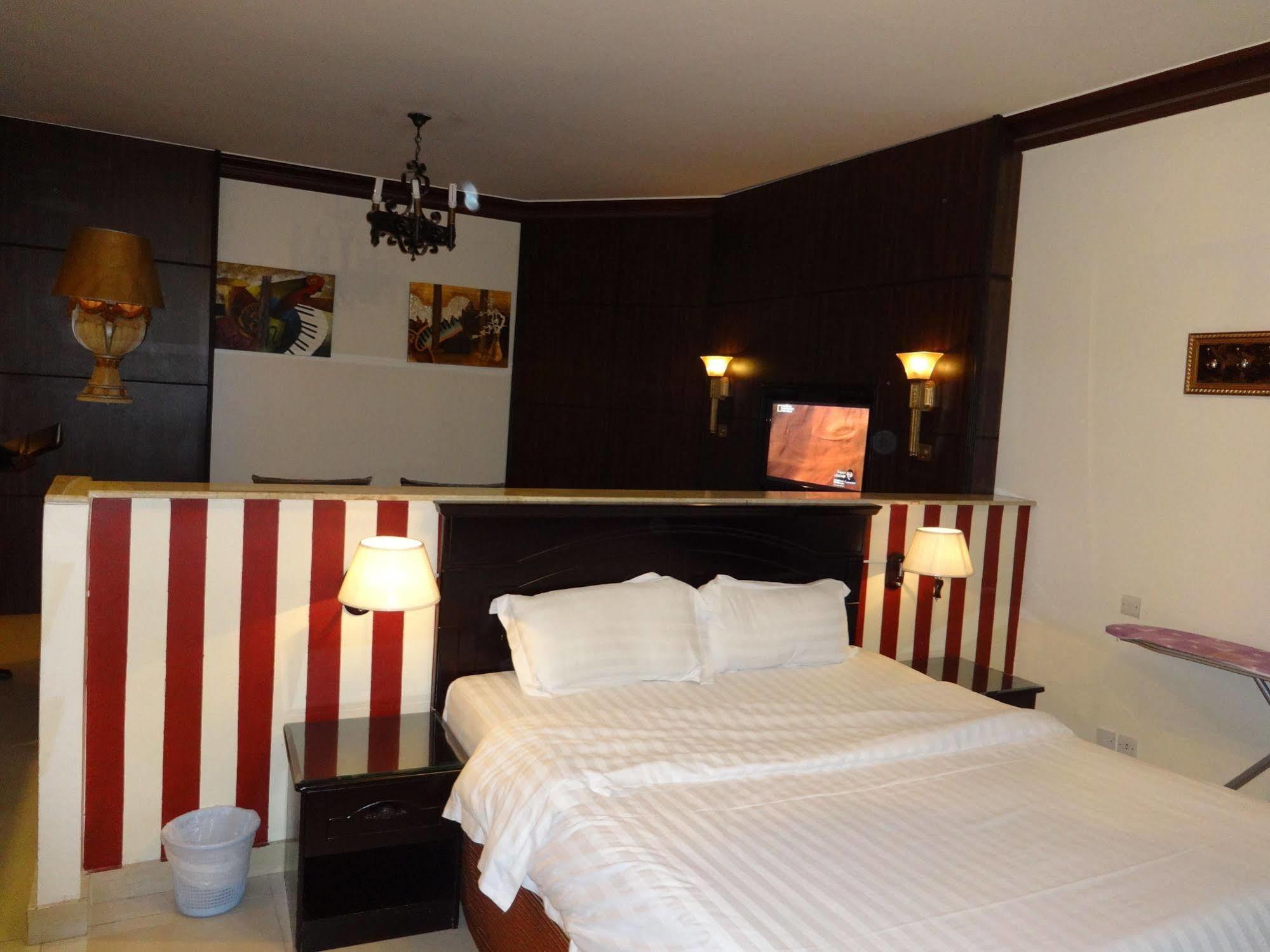 Orans Suites 2 Джеда Екстериор снимка